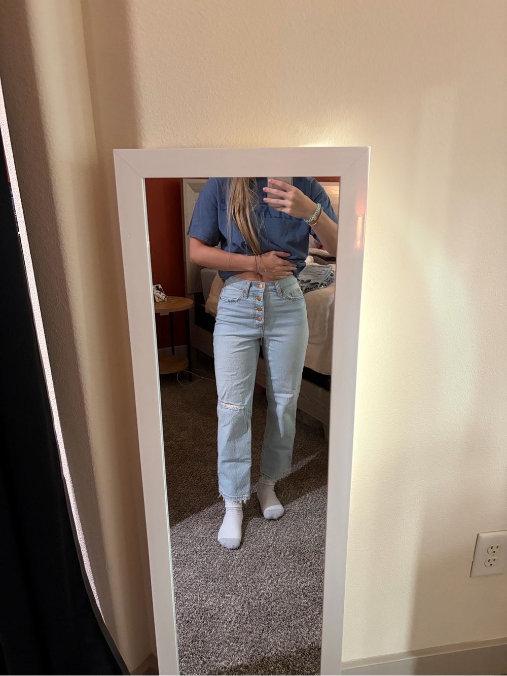 Light Wash High Rise Jeans - Picture 6 of 6